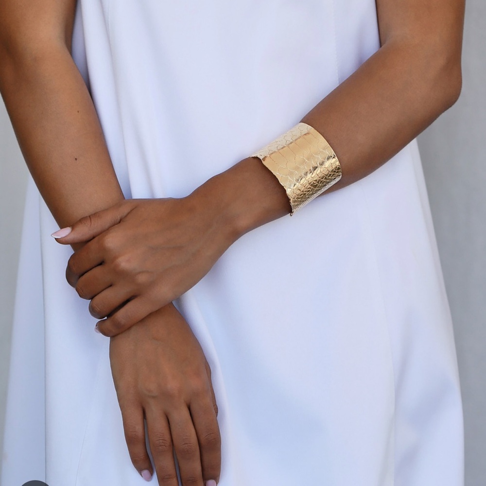 Elegant Gold Cuff Bracelet